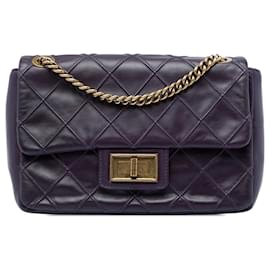 Bolso de hombro Chanel Small Diamond Debossed Calfskin Reissue 2.55 Cosmos Flap Purple Púrpura