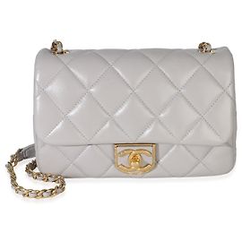 Bolsa Mini Flap Chanel em pele de cordeiro acolchoada cinza Marrom