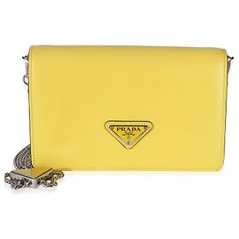 Prada Bolsa tiracolo Spazzolato amarela com corrente e triângulo Amarelo