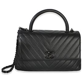 Bolsa Chanel Small Coco Top Handle em couro Caviar preto com padrão Chevron So Black Preto