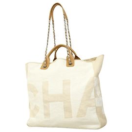 Borsa a tracolla con catena Chanel Deauville Beige