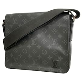 Borsa a tracolla Louis Vuitton Monogram Eclipse District PM Nero