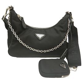 Bolsa Satchel Prada Re Edition 2005 em Re-Nylon com acabamentos em couro Saffiano preto Preto