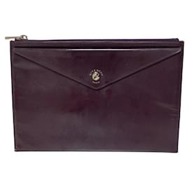 Clutch de envelope Givenchy em couro Roxo