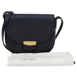 Céline Bolsa de Ombro Trotter Pequena em Pele de Vitelo Grão Preto Preto