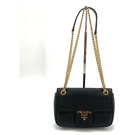 Prada Bolsa de Ombro com Aba e Corrente em Saffiano Preto