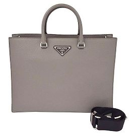 Prada Borsetta e borsa porta documenti in Saffiano Marrone