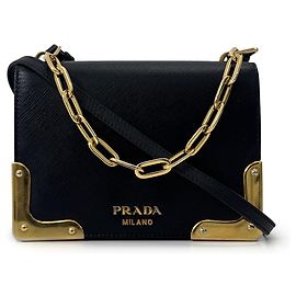 Prada Bolsa Camera Crossbody Mini em Saffiano com Corrente Preta Preto