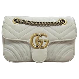 Magnífico Bolsa Gucci GG Marmont Branco