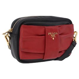 Borsa a tracolla PRADA Ribbon in pelle nera e oro Auth 196349A Nero D'oro