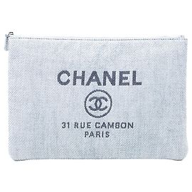 Pochette Chanel Large Canvas Deauville O Case Bleue Bleu