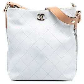 Bolsa Hobo Chanel Large em couro de bezerro costurado branco com botão Branco