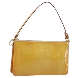 LOUIS VUITTON Monogram Vernis Lexington Pouch Beige M91010 LV Otro