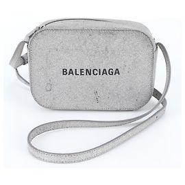 Bolsa Balenciaga Everyday Camera Bag XS Glitter Prata