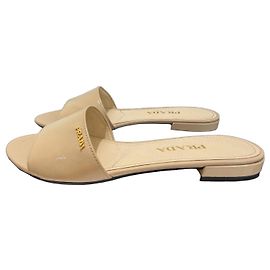 Sandali Prada in pelle Beige Nude 36.5 Beige