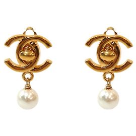Chanel Orecchini Pearl Drop Turnlock Gold D'oro