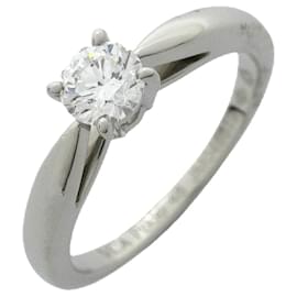 Van Cleef & Arpels Bonheur Ring in Platinum with Diamond Other