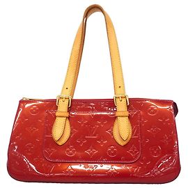 Louis Vuitton Vernis Rosewood Avenue Handbag Red