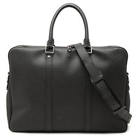 Louis Vuitton Black Taiga Porte Documents Voyage PM Nero
