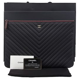Chanel Pochette Large Classique en Cuir Caviar Noir