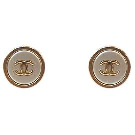 Orecchini Chanel CC rotondi oro D'oro