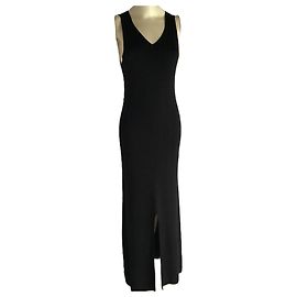 Issey Miyake schwarzes Rippstrick-Maxikleid mit Schlitz Schwarz