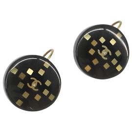 CHANEL Pierce Plastic Black Gold CC Auth 198813A Nero D'oro