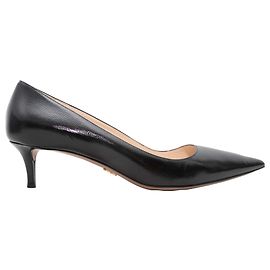 Black Prada Patent Pointed-Toe Pumps Size 40 Black