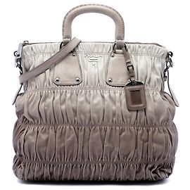 Bolsa Satchel Prada Nappa Gaufre Ombre Bege Bege