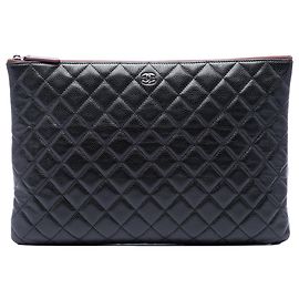 Pochette Chanel Large Quilted Caviar O Case Noire Noir