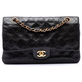 Bolsa de Ombro Chanel Medium Classic Double Flap em pele de cordeiro preta Preto