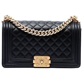 Borsa a tracolla Chanel Boy Flap in pelle d'agnello matelassé, nera, dimensione Old Medium Nero