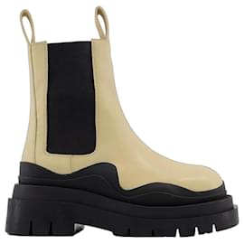 Autre Marque Alias Mae Pixie Chelsea Boots Black Beige