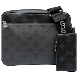 Sac à épaule Louis Vuitton Monogram Eclipse Marron Noir Monogramme