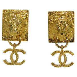 Boucles d'oreilles puces Chanel Gold Lion Square Coco Mark Swing Drop Doré