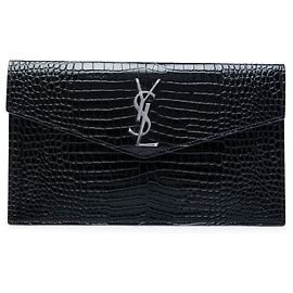 Pochette Uptown Saint Laurent en cuir embossé croc noir Noir