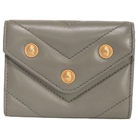 Carteira bi-fold Chanel em pele de cordeiro cinza Marrom