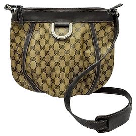 Gucci Bolsa Tiracolo GG Canvas Abbey D-Ring Marrom Monograma