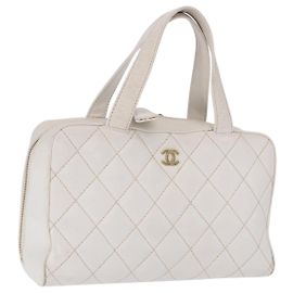 Sac à main CHANEL Wild Stitch en cuir blanc avec détails CC dorés Auth 198377A Blanc Autre