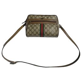Bolsa de ombro Gucci Ophidia GG Supreme Marrom Monograma