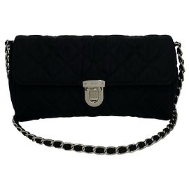Mini bolsa de ombro em nylon acolchoado com logótipo Prada e corrente Preto