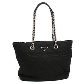 Saco Tote Prada em nylon acolchoado Preto