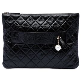 Chanel Clutch Night by the C O Case in vitello grana grossa nero Medium Nero
