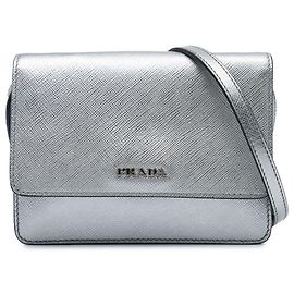 Carteira Prada Silver Saffiano com alça Prata
