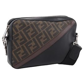 FENDI Zucca Canvas Diagonal Camera Case Bag PVC Brown Black Auth 198702V Brown Black