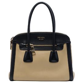 Sac cabas convertible Prada en cuir Nappa avec garnitures Saffiano noir Noir