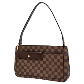 Bolso de hombro Louis Vuitton Aubagne Castaño