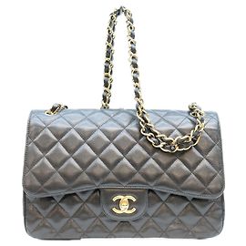 Bolso de hombro Chanel de piel caviar negra Negro