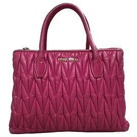 Miu Miu gesteppte Nappa-Leder Handtasche Fuchsia Fuschia