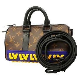 Borsa a mano Louis Vuitton Monogram LV Rubber Keepall XS Marrone